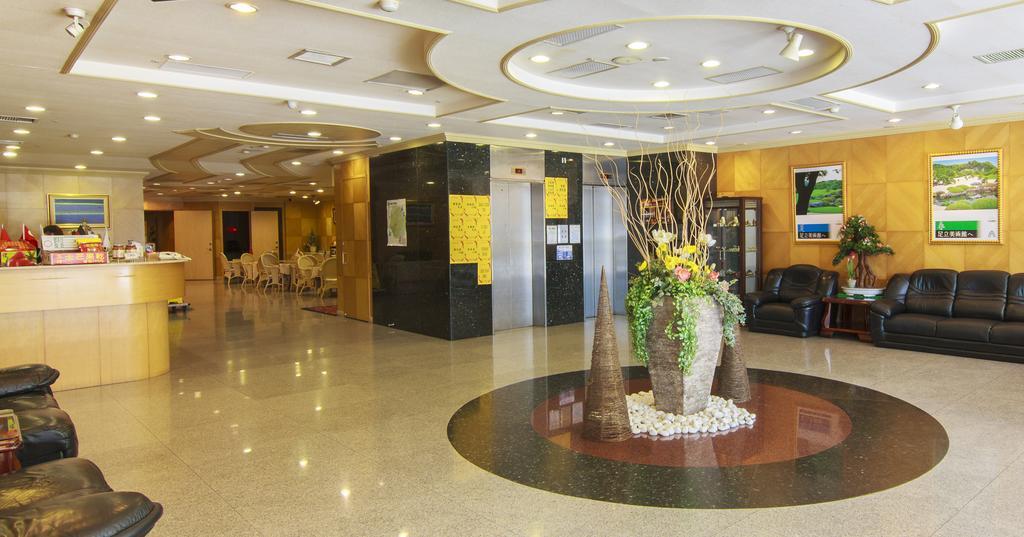 Hwa Du Hotel Tainan Esterno foto