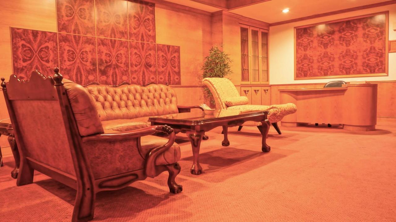 Hwa Du Hotel Tainan Esterno foto